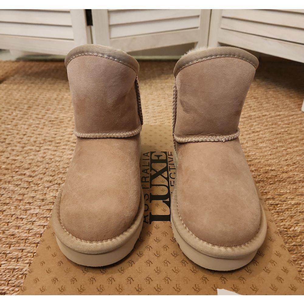 Australia Luxe Collective Suede Boots Kids Size 11 NWT